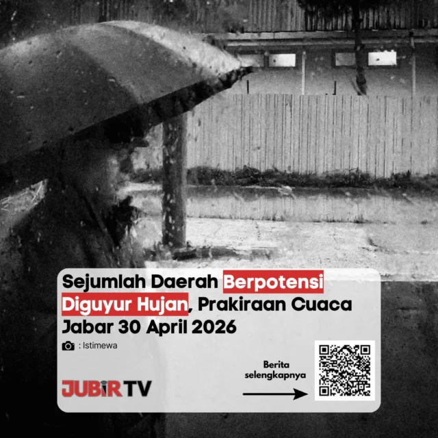 Prakiraan cuaca di wilayah Jawa Barat pada Kamis (30/4/2026) menunjukkan potensi hujan di sejumlah daerah, terutama pada siang hingga malam hari.

BMKG memprediksi cuaca pagi umumnya cerah berawan hingga berawan, kemudian berpotensi hujan ringan hingga sedang yang bisa meluas di berbagai wilayah. 

Masyarakat juga diimbau untuk waspada terhadap kemungkinan hujan yang dapat disertai petir dan angin kencang pada waktu-waktu tertentu.

Kalau kamu hari ini sudah siap antisipasi hujan atau masih berharap cuaca cerah terus? 🌧️

📌 𝐈𝐧𝐟𝐨 𝐥𝐞𝐧𝐠𝐤𝐚𝐩𝐧𝐲𝐚 𝐜𝐞𝐤 𝐝𝐢 𝐬𝐭𝐨𝐫𝐲 & 𝐬𝐨𝐫𝐨𝐭𝐚𝐧

#jubirtv #jubirtvnewscom #cuacajabar #prakiraancuaca #bmkg #jawabarat #cuacahariini #infocuaca #hujanjabar #updatecuaca