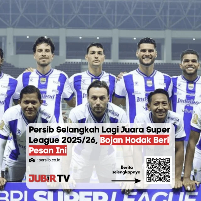 Selangkah Lagi Juara Liga! Bojan Hodak Beri Pesan Penting untuk Skuad Pangeran Biru 🏆🐯

Nahas bagi lawan, jalan terbentang bagi Maung Bandung! Persib kini berada di ambang pintu juara Super League musim 2025/2026. Menghadapi momen krusial ini, pelatih kepala Bojan Hodak memberikan pesan mendalam kepada anak asuhnya agar tetap membumi, menjaga fokus penuh, dan tidak terlena oleh euforia sebelum peluit panjang akhir musim dibunyikan.

Satu langkah terakhir menuju takhta tertinggi sepak bola Indonesia! Bobotoh, mari rapatkan barisan dan kawal perjuangan Persib sampai angkat piala! Apa pesan atau doa kalian untuk para pemain? Tulis di kolom komentar! 👇

📌 𝐈𝐧𝐟𝐨 𝐥𝐞𝐧𝐠𝐤𝐚𝐩𝐧𝐲𝐚 𝐜𝐞𝐤 𝐝𝐢 𝐬𝐭𝐨𝐫𝐲 & 𝐬𝐨𝐫𝐨𝐭𝐚𝐧

#jubirtv #jubirtvnewscom #persib #persibjuara #bojanhodak #maungbandung #persibday #bobotoh #vikingpersibclub #superleague #infobandung #beritajabar