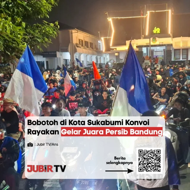 Kota Sukabumi Membiru! Bobotoh Turun ke Jalan Rayakan Gelar Juara Persib Bandung 🏆🐯🔵

Rayakan sejarah hattrick juara Persib Bandung, ribuan Bobotoh di Kota Sukabumi tumpah ruah ke jalanan melakukan konvoi meriah. Dengan atribut lengkap dan kibaran bendera, para pendukung merayakan keberhasilan Pangeran Biru mempertahankan takhta tertinggi sepak bola Indonesia.

Bagi pengguna jalan, tetap tertib dan utamakan keselamatan selama merayakan euforia ini. Bobotoh Sukabumi, ada yang ikut konvoi di pusat kota hari ini? Tulis keseruannya di kolom komentar! 👇

📌 𝐈𝐧𝐟𝐨 𝐥𝐞𝐧𝐠𝐤𝐚𝐩𝐧𝐲𝐚 𝐜𝐞𝐤 𝐝𝐢 𝐬𝐭𝐨𝐫𝐲 & 𝐬𝐨𝐫𝐨𝐭𝐚𝐧

@persib 

#jubirtv #jubirtvnewscom #persibjuara #bobotohsukabumi #konvoipersib #maungbandung #sukabumi #beritasukabumi #kotasukabumi #persibday #infosukabumi