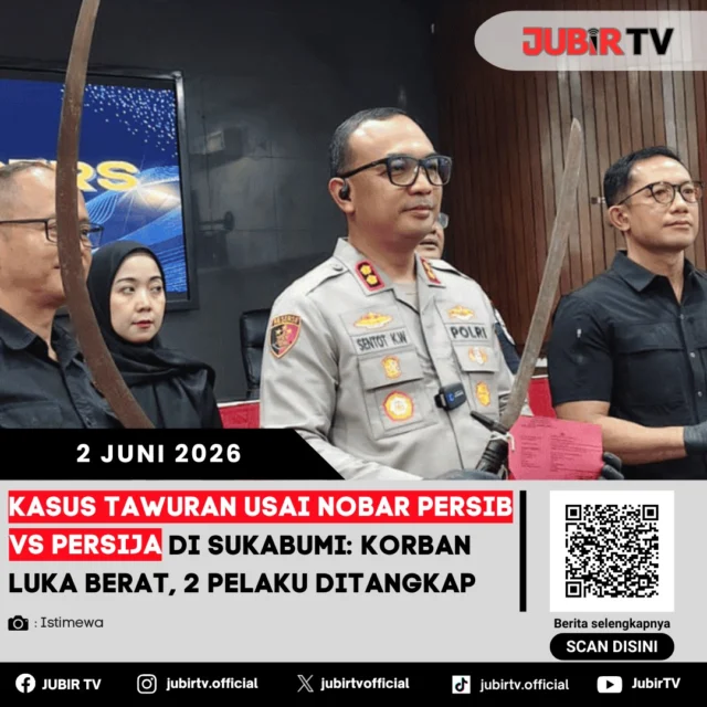 Tawuran Pasca-Nobar Persib vs Persija di Sukabumi: Satu Korban Luka Berat, Dua Pelaku Diamankan 🚔⚽
Aksi tawuran pecah pasca-kegiatan nonton bareng (nobar) pertandingan Persib Bandung melawan Persija Jakarta di wilayah Sukabumi. Insiden tersebut mengakibatkan satu orang mengalami luka berat akibat bentrokan antarkelompok. Pihak kepolisian bertindak cepat dan berhasil mengamankan dua orang terduga pelaku yang terlibat dalam kekerasan tersebut. Saat ini, kasus tersebut tengah dalam proses penyelidikan lebih lanjut oleh pihak berwenang guna memastikan situasi keamanan di wilayah Sukabumi tetap kondusif dan mencegah aksi serupa terulang kembali.

📌 𝐈𝐧𝐟𝐨 𝐥𝐞𝐧𝐠𝐤𝐚𝐩𝐧𝐲𝐚 𝐜𝐞𝐤 𝐝𝐢 𝐬𝐭𝐨𝐫𝐲 & 𝐬𝐨𝐫𝐨𝐭𝐚𝐧

#jubirtv #jubirtvnewscom #sukabumi #tawuran #nobar #persibvspersija #infocegatansukabumi #kriminalitas #hukumsukabumi #infokriminal