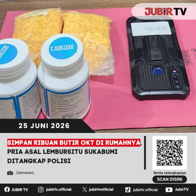 Seorang pria asal Lembursitu, Kota Sukabumi, ditangkap polisi setelah kedapatan menyimpan ribuan butir Obat Keras Tertentu (OKT) di rumahnya. Pengungkapan kasus ini menjadi bagian dari upaya aparat dalam memberantas peredaran obat-obatan ilegal yang dinilai dapat membahayakan masyarakat, khususnya kalangan generasi muda. 

JubirTVNews

Dari hasil penggerebekan, petugas mengamankan ribuan butir obat beserta sejumlah barang bukti lainnya. Bagaimana kronologi penangkapan dan ancaman hukum yang menanti pelaku?

📌 𝐈𝐧𝐟𝐨 𝐥𝐞𝐧𝐠𝐤𝐚𝐩𝐧𝐲𝐚 𝐜𝐞𝐤 𝐝𝐢 𝐬𝐭𝐨𝐫𝐲 & 𝐬𝐨𝐫𝐨𝐭𝐚𝐧

#jubirtv #jubirtvnewscom #sukabumi #kotasukabumi #lembursitu #okt #obatkerastertentu #satnarkoba #polisi #kriminal #beritasukabumi #jawabarat
