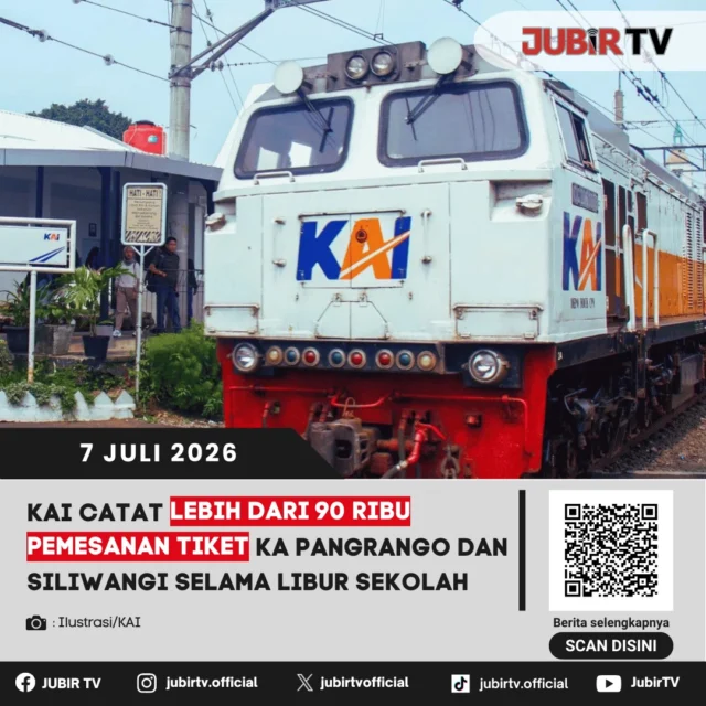 PT Kereta Api Indonesia (Persero) mencatat lebih dari 90 ribu pemesanan tiket KA Pangrango dan KA Siliwangi selama masa libur sekolah periode 20 Juni hingga 5 Juli 2026. Tingginya minat masyarakat menunjukkan kereta api masih menjadi pilihan utama untuk perjalanan wisata, mudik keluarga, maupun aktivitas lainnya selama musim liburan. 

Dari total 90.669 tiket yang dipesan, KA Pangrango relasi Bogor–Sukabumi mencatat okupansi hingga 105,5 persen, sementara KA Siliwangi relasi Sukabumi–Cipatat mencapai 93,5 persen. Stasiun Sukabumi menjadi salah satu titik dengan volume penumpang tertinggi selama periode tersebut. KAI pun berkomitmen terus meningkatkan kualitas layanan demi mendukung mobilitas masyarakat di wilayah Bogor, Sukabumi, Cianjur, dan sekitarnya.

📌 𝐈𝐧𝐟𝐨 𝐥𝐞𝐧𝐠𝐤𝐚𝐩𝐧𝐲𝐚 𝐜𝐞𝐤 𝐝𝐢 𝐬𝐭𝐨𝐫𝐲 & 𝐬𝐨𝐫𝐨𝐭𝐚𝐧

#jubirtv #jubirtvnewscom #sukabumi #kapangrango #kasiliwangi #kai #keretaapi #libursekolah #stasiunsukabumi #beritasukabumi #jawabarat #transportasi