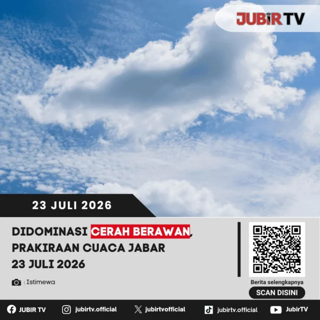 🌤️ Cuaca di Jawa Barat masih didominasi cerah berawan pada Kamis (23/7). Meski kondisi cuaca relatif mendukung aktivitas, masyarakat tetap diimbau waspada terhadap perubahan cuaca dan angin kencang yang bisa terjadi di sejumlah wilayah.

📌 𝐈𝐧𝐟𝐨 𝐥𝐞𝐧𝐠𝐤𝐚𝐩𝐧𝐲𝐚 𝐜𝐞𝐤 𝐝𝐢 𝐬𝐭𝐨𝐫𝐲 & 𝐬𝐨𝐫𝐨𝐭𝐚𝐧

#jubirtv #jubirtvnewscom #cuaca #prakiraancuaca #bmkg #jawabarat #sukabumi #infocuaca #beritajabar #beritasukabumi