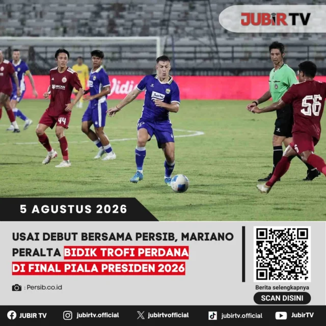 🏆 Mariano Peralta membidik trofi pertamanya bersama Persib Bandung setelah menjalani debut impresif bersama Maung Bandung. Pemain asal Argentina itu bertekad menutup turnamen pramusim dengan gelar juara saat Persib menghadapi Persebaya Surabaya di final Piala Presiden 2026. Semangat dan adaptasi cepat Peralta diharapkan menjadi tambahan kekuatan bagi Persib dalam perburuan trofi.

📌 𝐈𝐧𝐟𝐨 𝐥𝐞𝐧𝐠𝐤𝐚𝐩𝐧𝐲𝐚 𝐜𝐞𝐤 𝐝𝐢 𝐬𝐭𝐨𝐫𝐲 & 𝐬𝐨𝐫𝐨𝐭𝐚𝐧

#jubirtv #jubirtvnewscom #persib #marianoperalta #pialapresiden2026 #bobotoh #maungbandung #beritaolahraga #sepakbola