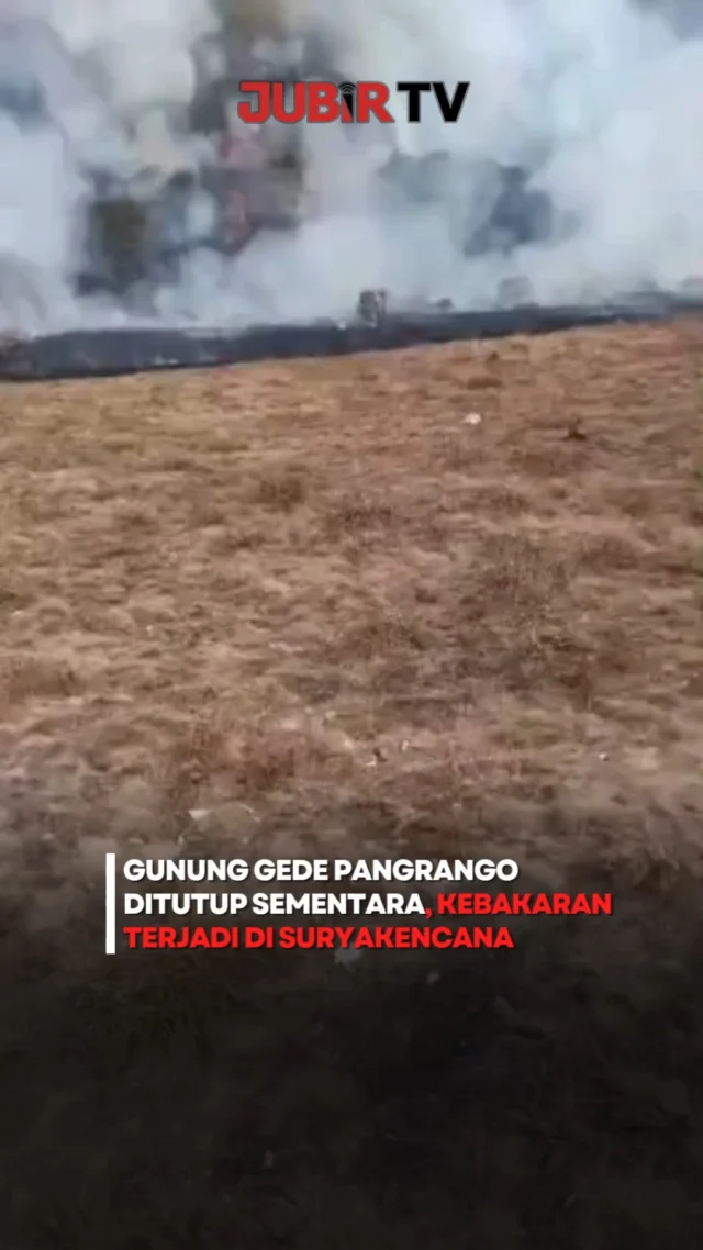 Pendakian Gunung Gede Pangrango resmi ditutup sementara setelah kebakaran terjadi di kawasan barat Alun-alun Suryakencana pada Kamis (6/8/2026) sore.

BBTNGGP menutup seluruh jalur pendakian mulai 7 hingga 11 Agustus 2026 untuk mendukung penanganan kebakaran sekaligus memastikan keselamatan pendaki, pengunjung, dan masyarakat di kawasan taman nasional.

Bagi pendaki yang sudah melakukan pemesanan pada periode penutupan, BBTNGGP menyediakan mekanisme refund melalui WhatsApp resmi kepada nomor ketua kelompok yang terdaftar.

Sementara itu, pembukaan kembali jalur akan diumumkan setelah evaluasi kondisi kawasan dan proses pemulihan selesai dilakukan. Penyebab pasti kebakaran hingga kini masih belum diketahui.

Sc: Berbagai Sumber
Editor: Tino

#jubirtv #jubirtvnewscom #gununggede #gunungpangrango #suryakencana #gununggedePangrango #kebakaran #pendakian #pendaki #cianjur #sukabumi