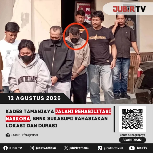 🚨 Kades Tamanjaya menjalani rehabilitasi narkoba, BNNK Sukabumi masih merahasiakan lokasi dan durasinya.

Kepala Desa Tamanjaya, Kecamatan Ciemas, menjalani proses rehabilitasi setelah sebelumnya terseret kasus narkoba. BNNK Sukabumi menyebut informasi terkait lokasi dan berapa lama rehabilitasi berlangsung belum dapat disampaikan ke publik.

Bagaimana perkembangan kasusnya?

📌 𝐈𝐧𝐟𝐨 𝐥𝐞𝐧𝐠𝐤𝐚𝐩𝐧𝐲𝐚 𝐜𝐞𝐤 𝐝𝐢 𝐬𝐭𝐨𝐫𝐲 & 𝐬𝐨𝐫𝐨𝐭𝐚𝐧

#jubirtv #jubirtvnewscom #tamanjaya #ciemas #sukabumi #bnnsukabumi #rehabilitasi #narkoba #kades #kasusnarkoba #beritasukabumi