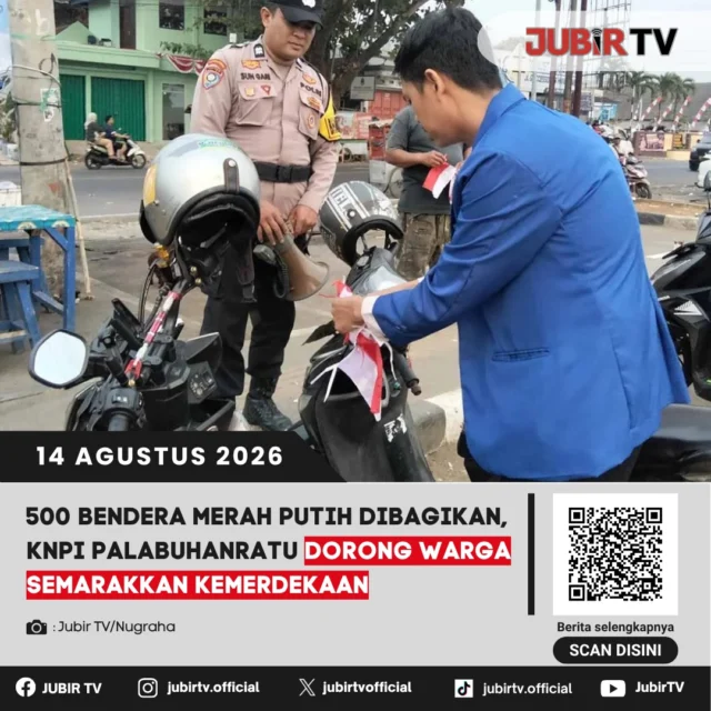 🇮🇩 500 bendera Merah Putih dibagikan KNPI Palabuhanratu untuk semarakkan HUT ke-81 RI.

Pembagian bendera dilakukan untuk mengajak masyarakat ikut menyemarakkan kemerdekaan sekaligus menumbuhkan semangat nasionalisme di lingkungan warga.

Seperti apa aksi KNPI Palabuhanratu?

📌 𝐈𝐧𝐟𝐨 𝐥𝐞𝐧𝐠𝐤𝐚𝐩𝐧𝐲𝐚 𝐜𝐞𝐤 𝐝𝐢 𝐬𝐭𝐨𝐫𝐲 & 𝐬𝐨𝐫𝐨𝐭𝐚𝐧

#jubirtv #jubirtvnewscom #palabuhanratu #sukabumi #hutri81 #17agustus #merahputih #kemerdekaanindonesia #knpi #nasionalisme #beritasukabumi
