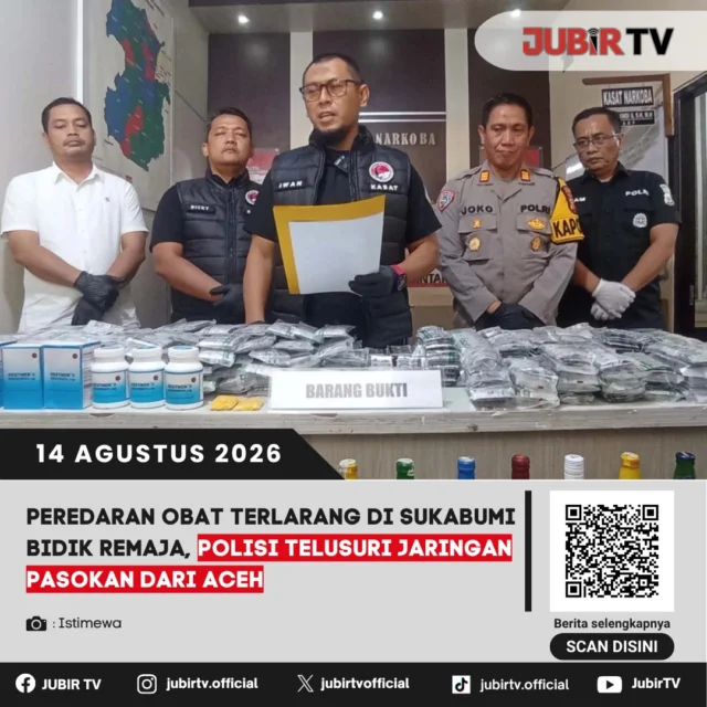 🚨 Peredaran obat terlarang di Sukabumi diduga menyasar remaja, polisi telusuri jaringan pasokan dari Aceh.

Polres Sukabumi mengungkap peredaran obat keras terbatas yang diduga menyasar kelompok usia muda. Polisi juga masih menelusuri rantai pasokan dari Aceh yang terhubung dengan jaringan peredaran di Sukabumi.

Sejauh mana jaringan ini berhasil diungkap polisi?

📌 𝐈𝐧𝐟𝐨 𝐥𝐞𝐧𝐠𝐤𝐚𝐩𝐧𝐲𝐚 𝐜𝐞𝐤 𝐝𝐢 𝐬𝐭𝐨𝐫𝐲 & 𝐬𝐨𝐫𝐨𝐭𝐚𝐧

#jubirtv #jubirtvnewscom #sukabumi #polressukabumi #obatterlarang #obatkeras #narkoba #remaja #aceh #satresnarkoba #beritasukabumi