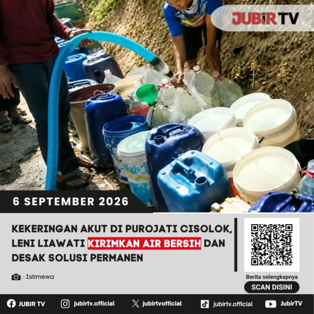 💧 Kekeringan Akut di Purojati Cisolok, Warga Butuh Solusi Permanen

Kekeringan kembali melanda Kampung Purojati, Cisolok, Sukabumi. Warga harus mengandalkan pasokan air bersih karena sumber air yang biasa digunakan mengering saat kemarau.

Anggota Komisi III DPRD Sukabumi Leni Liawati mengirimkan satu tangki air bersih. Namun, bantuan ini dinilai hanya solusi sementara. Pemerintah didorong membangun jaringan pipa menuju sumber mata air alternatif agar warga memiliki akses air bersih permanen.

📌 𝐈𝐧𝐟𝐨 𝐥𝐞𝐧𝐠𝐤𝐚𝐩𝐧𝐲𝐚 𝐜𝐞𝐤 𝐝𝐢 𝐬𝐭𝐨𝐫𝐲 & 𝐬𝐨𝐫𝐨𝐭𝐚𝐧

#jubirtv #jubirtvnewscom #kekeringan #airbersih #cisolok #sukabumi #leniliawati #dprdsukabumi #pks #airbersihsukabumi