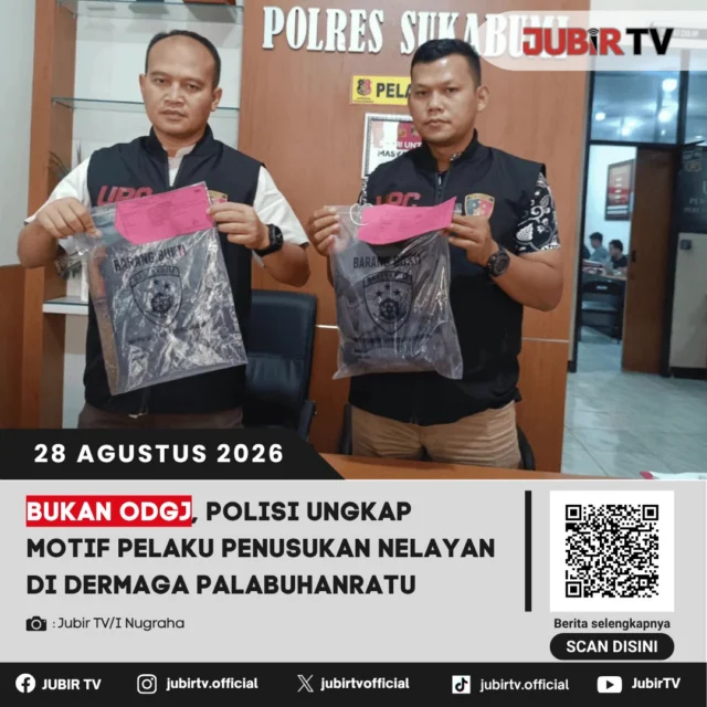 🔪 Bukan ODGJ, polisi ungkap motif pelaku penusukan nelayan di Dermaga Palabuhanratu.

Polisi mengungkap pelaku penusukan terhadap seorang nelayan di Dermaga Palabuhanratu bukan merupakan orang dengan gangguan jiwa. Dari hasil penyelidikan, aksi tersebut diduga dipicu motif tertentu yang kini telah diungkap penyidik.

Apa motif di balik aksi penusukan tersebut?

📌 𝐈𝐧𝐟𝐨 𝐥𝐞𝐧𝐠𝐤𝐚𝐩𝐧𝐲𝐚 𝐜𝐞𝐤 𝐝𝐢 𝐬𝐭𝐨𝐫𝐲 & 𝐬𝐨𝐫𝐨𝐭𝐚𝐧

#jubirtv #jubirtvnewscom #palabuhanratu #sukabumi #penusukan #kriminal #nelayan #polisi #dermagapalabuhanratu #beritasukabumi