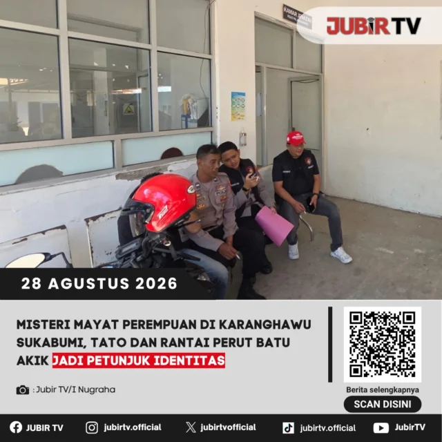 🚨 Polisi ungkap ciri-ciri mayat perempuan yang ditemukan di Pantai Karanghawu, Sukabumi.

Petugas telah menyampaikan sejumlah ciri fisik dan pakaian yang dikenakan korban untuk membantu proses identifikasi. Masyarakat yang merasa kehilangan anggota keluarga dengan ciri serupa diimbau segera melapor kepada pihak berwenang.

Apa saja ciri-ciri korban?

📌 𝐈𝐧𝐟𝐨 𝐥𝐞𝐧𝐠𝐤𝐚𝐩𝐧𝐲𝐚 𝐜𝐞𝐤 𝐝𝐢 𝐬𝐭𝐨𝐫𝐲 & 𝐬𝐨𝐫𝐨𝐭𝐚𝐧

#jubirtv #jubirtvnewscom #sukabumi #karanghawu #cisolok #penemuanmayat #pantaisukabumi #identifikasikorban #polisi #beritasukabumi