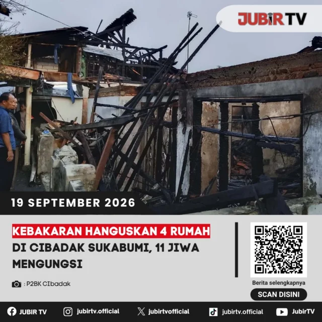 🔥 Kebakaran Hanguskan 4 Rumah di Cibadak Sukabumi, 11 Jiwa Mengungsi

Kebakaran terjadi di Kampung Sekarwangi, Cibadak, Sukabumi, Sabtu (19/9) dini hari. Api menghanguskan empat rumah dan menimbulkan kerugian materiil sekitar Rp750 juta.

Sebanyak 5 kepala keluarga atau 11 jiwa kehilangan tempat tinggal dan sementara mengungsi ke rumah kerabat. Dugaan awal, kebakaran dipicu korsleting listrik.

Bagaimana kronologi kebakarannya?

📌 𝐈𝐧𝐟𝐨 𝐥𝐞𝐧𝐠𝐤𝐚𝐩𝐧𝐲𝐚 𝐜𝐞𝐤 𝐝𝐢 𝐬𝐭𝐨𝐫𝐲 & 𝐬𝐨𝐫𝐨𝐭𝐚𝐧

#jubirtv #jubirtvnewscom #kebakaran #cibadak #sukabumi #kebakaransukabumi #kabupatensukabumi #infobencana #beritasukabumi