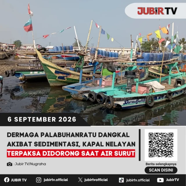 ⚓ Dermaga Palabuhanratu Dangkal, Kapal Nelayan Terpaksa Didorong Saat Air Surut

Sedimentasi membuat dermaga Palabuhanratu, Sukabumi, semakin dangkal. Saat air laut surut, kapal nelayan bahkan harus didorong agar bisa keluar-masuk dermaga.

Kondisi ini dikeluhkan nelayan karena menghambat aktivitas mereka. Mereka berharap pengerukan segera dilakukan agar akses kapal kembali normal.

📌 𝐈𝐧𝐟𝐨 𝐥𝐞𝐧𝐠𝐤𝐚𝐩𝐧𝐲𝐚 𝐜𝐞𝐤 𝐝𝐢 𝐬𝐭𝐨𝐫𝐲 & 𝐬𝐨𝐫𝐨𝐭𝐚𝐧

#jubirtv #jubirtvnewscom #palabuhanratu #sukabumi #nelayan #dermaga #sedimentasi #airlaut #pengerukan #beritasukabumi