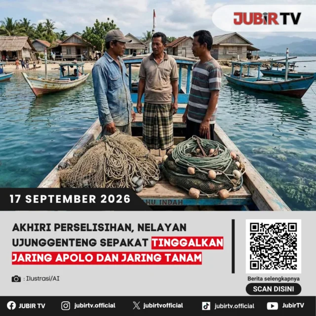 🌊 Akhiri Perselisihan, Nelayan Ujunggenteng Sepakat Tinggalkan Jaring Apolo dan Jaring Tanam

Perselisihan nelayan di Ujunggenteng, Ciracap, Sukabumi, terkait penggunaan jaring Apolo dan jaring tanam akhirnya menemui titik temu. Lewat musyawarah, para nelayan sepakat meninggalkan kedua alat tangkap tersebut demi menjaga sumber daya laut dan mencegah konflik kembali terjadi.

Kesepakatan ini melibatkan pemerintah, aparat, serta perwakilan nelayan. Penertiban juga dapat dilakukan jika masih ditemukan penggunaan alat tangkap yang dilarang.

Bagaimana kesepakatan para nelayan?

📌 𝐈𝐧𝐟𝐨 𝐥𝐞𝐧𝐠𝐤𝐚𝐩𝐧𝐲𝐚 𝐜𝐞𝐤 𝐝𝐢 𝐬𝐭𝐨𝐫𝐲 & 𝐬𝐨𝐫𝐨𝐭𝐚𝐧

#jubirtv #jubirtvnewscom #ujunggenteng #ciracap #sukabumi #nelayan #jaringapolo #jaringtanam #perikanan #konfliknelayan