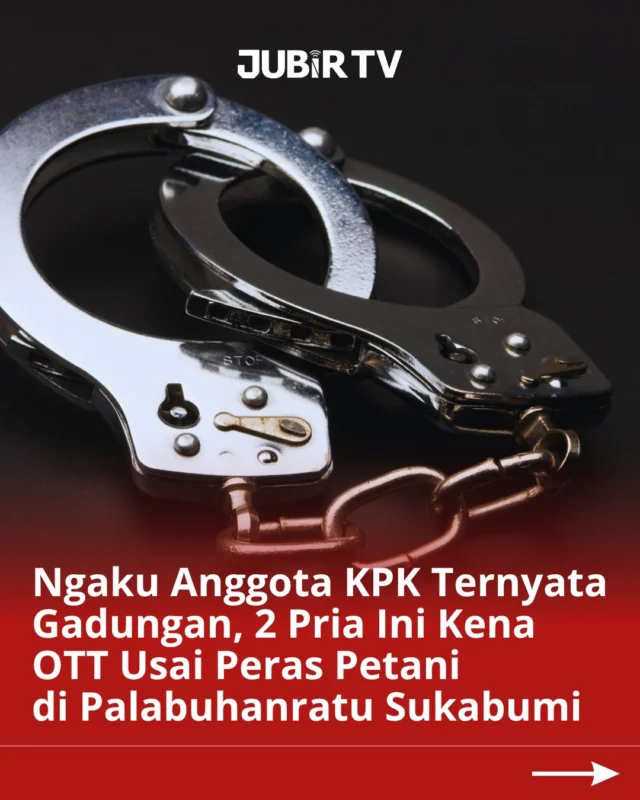 Dua pria berinisial ES dan EK diamankan Satreskrim Polres Sukabumi usai diduga melakukan pemerasan terhadap seorang petani di Palabuhanratu.

Keduanya diduga mengatasnamakan lembaga/ormas “KPK Jabar” dan meminta uang Rp5 juta dengan modus mengancam akan memberitakan dugaan penyalahgunaan dana bantuan kelompok tani.

Polisi melakukan OTT saat keduanya menerima uang dari korban di kawasan Citepus, Palabuhanratu.

Selengkapnya, simak informasi dalam slide.

#jubirtv #Sukabumi #Palabuhanratu #PolresSukabumi #Satreskrim #Pemerasan #Kriminal #KPKJabar #BeritaSukabumi #JUBIRTVNEWS