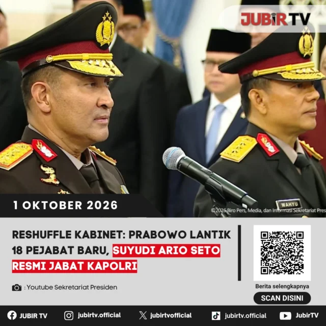 Reshuffle Kabinet Prabowo, 18 Pejabat Dilantik Termasuk Kapolri Baru

Presiden Prabowo Subianto melantik 18 pejabat di Istana Negara, Kamis (1/10), dalam reshuffle Kabinet Merah Putih. Salah satunya Suyudi Ario Seto yang resmi menjabat Kapolri menggantikan Listyo Sigit Prabowo.

Siapa saja pejabat yang mendapat posisi baru? 

📌 𝐈𝐧𝐟𝐨 𝐥𝐞𝐧𝐠𝐤𝐚𝐩𝐧𝐲𝐚 𝐜𝐞𝐤 𝐝𝐢 𝐬𝐭𝐨𝐫𝐲 & 𝐬𝐨𝐫𝐨𝐭𝐚𝐧

#jubirtv #jubirtvnewscom #reshufflekabinet #prabowo #kapolri #suyudiarioSeto #kabinetmerahputih #politikindonesia