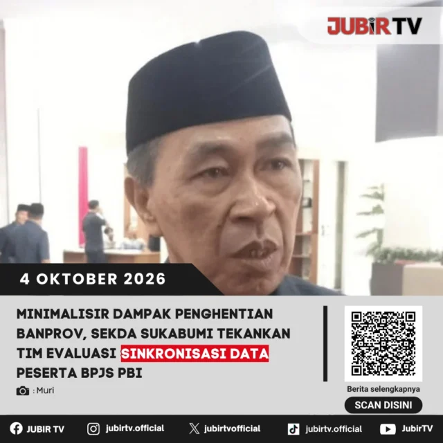 Pemerintah Kabupaten (Pemkab) Sukabumi menginstruksikan tim evaluasi lintas sektor untuk mempercepat sinkronisasi data peserta BPJS Kesehatan Penerima Bantuan Iuran (PBI) APBD.

Langkah krusial ini diambil guna meminimalisir dampak penghentian Bantuan Provinsi (Banprov) Jawa Barat sebesar Rp76 miliar yang mengakibatkan total beban pembiayaan jaminan kesehatan warga miskin kini melimpah penuh ke APBD Kabupaten Sukabumi hingga mencapai Rp195 miliar per tahun.

Sekretaris Daerah (Sekda) Kabupaten Sukabumi, Ade Suryaman, menegaskan bahwa penataan data menjadi kunci agar efisiensi anggaran tidak mengorbankan warga yang benar-benar membutuhkan. Di tengah proses validasi internal, Ade juga mengonfirmasi adanya pemanggilan dari Pemprov Jabar terkait krisis pembiayaan ini.

📌 𝐈𝐧𝐟𝐨 𝐥𝐞𝐧𝐠𝐤𝐚𝐩𝐧𝐲𝐚 𝐜𝐞𝐤 𝐝𝐢 𝐬𝐭𝐨𝐫𝐲 & 𝐬𝐨𝐫𝐨𝐭𝐚𝐧

#jubirtv #jubirtvnewscom #sekdasukabumi #bpjspbi #sekdaadesuryaman #pemkabsukabumi
