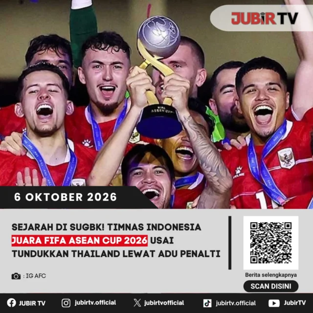 🏆 Sejarah di SUGBK! Timnas Indonesia Juara FIFA ASEAN Cup 2026

Timnas Indonesia menorehkan sejarah dengan menjadi juara edisi perdana FIFA ASEAN Cup 2026 setelah menundukkan Thailand lewat adu penalti 4-2 di SUGBK. Laga berlangsung dramatis hingga skor 2-2 selama 120 menit.

Emil Audero menjadi salah satu pahlawan Garuda setelah menggagalkan penalti Thailand. Gelar ini menjadi trofi pertama Indonesia di level Asia Tenggara.

Bagaimana dramanya hingga Indonesia angkat trofi?

📌 𝐈𝐧𝐟𝐨 𝐥𝐞𝐧𝐠𝐤𝐚𝐩𝐧𝐲𝐚 𝐜𝐞𝐤 𝐝𝐢 𝐬𝐭𝐨𝐫𝐲 & 𝐬𝐨𝐫𝐨𝐭𝐚𝐧

#jubirtv #jubirtvnewscom #timnasindonesia #indonesia #fifaaseancup #aseancup2026 #indonesiavsThailand #juara #sepakbola
