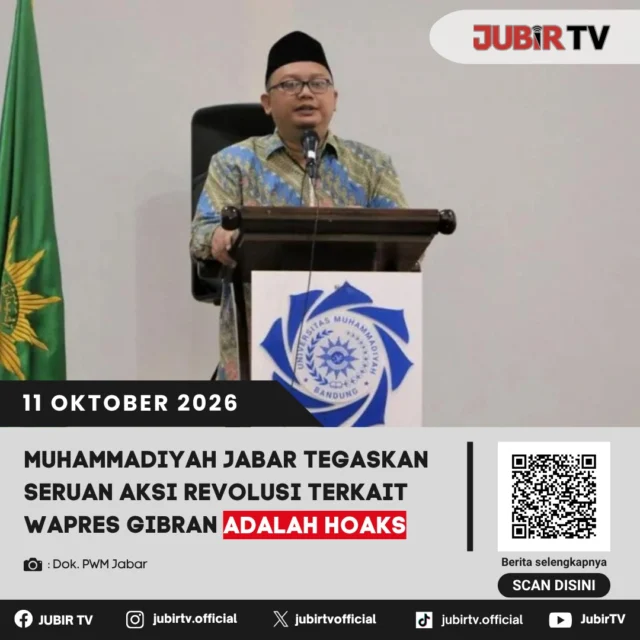 🚨 Muhammadiyah Jabar Tegaskan Seruan Aksi Revolusi Terkait Gibran Adalah Hoaks

Pimpinan Wilayah Muhammadiyah Jawa Barat menegaskan bahwa seruan aksi pada 15 Oktober 2026 yang mengatasnamakan Muhammadiyah untuk mendesak Presiden Prabowo terkait persoalan dokumen pendidikan Wapres Gibran merupakan hoaks.

Sekretaris PWM Jabar, Iu Rusliana, mengecam penyebaran konten tersebut karena dinilai berpotensi memprovokasi dan mengadu domba masyarakat. Ia menegaskan, persoalan tersebut sebaiknya diselesaikan melalui mekanisme hukum dan ketatanegaraan.

Bagaimana klarifikasi lengkap Muhammadiyah Jabar?

📌 𝐈𝐧𝐟𝐨 𝐥𝐞𝐧𝐠𝐤𝐚𝐩𝐧𝐲𝐚 𝐜𝐞𝐤 𝐝𝐢 𝐬𝐭𝐨𝐫𝐲 & 𝐬𝐨𝐫𝐨𝐭𝐚𝐧

#jubirtv #jubirtvnewscom #muhammadiyahjabar #gibran #prabowo #hoaks #beritajabar #politikindonesia